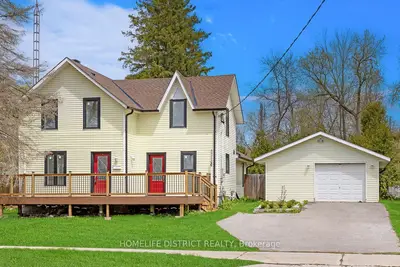 Detached in Marmora and Lake