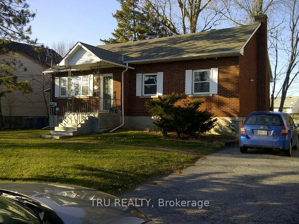 1567 Goth Avenue, Blossom Park - Airport and Area, ON K1T 1E3
