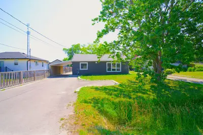 Detached in Hamilton