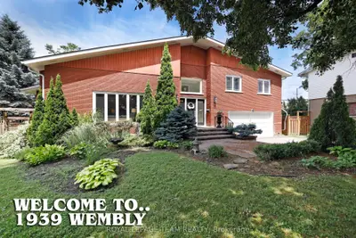 Detached in Carlingwood - Westboro and Area