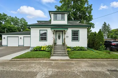 Detached in Brant