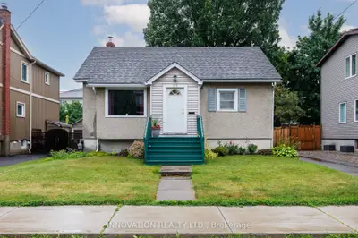 Detached in Overbrook - Castleheights and Area