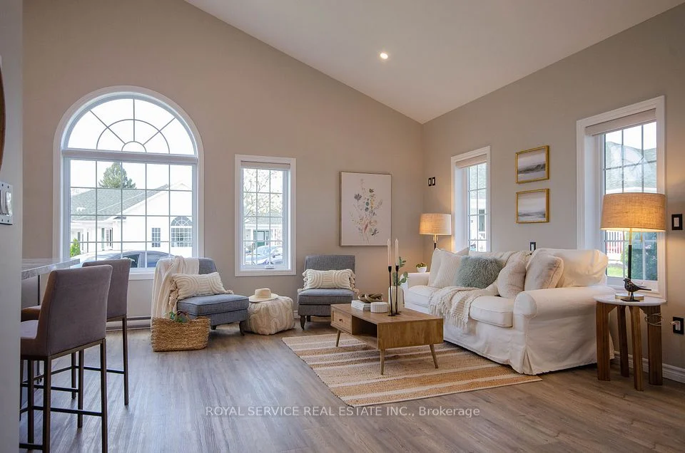 300 Croft Street 501, Port Hope, On L1a 0e1