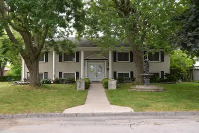Detached in Kingston