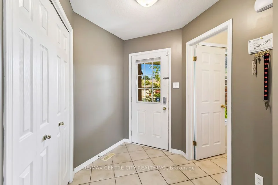 643 Thistlewood Drive, London North, ON N5X 0A7
