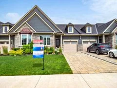 Att/Row/Townhouse in Fort Erie