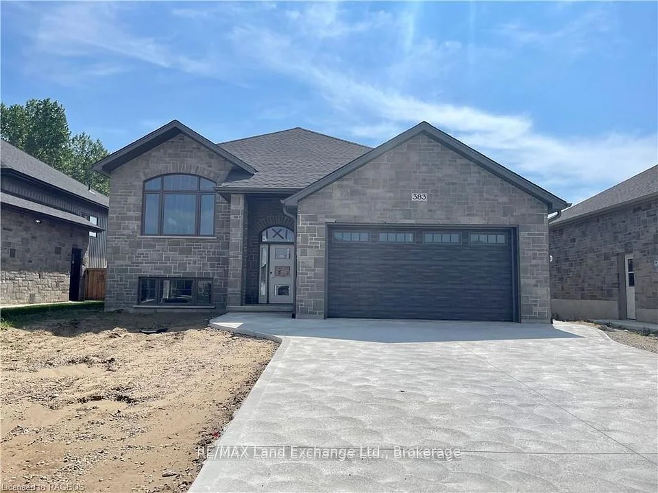 383 RIDGE Street, Saugeen Shores, ON N0H 2C2