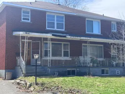 Semi-Detached in Billings Bridge - Riverside Park and Area