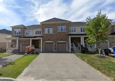 Att/Row/Townhouse in Guelph