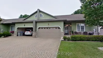 Condo Townhouse in South Huron