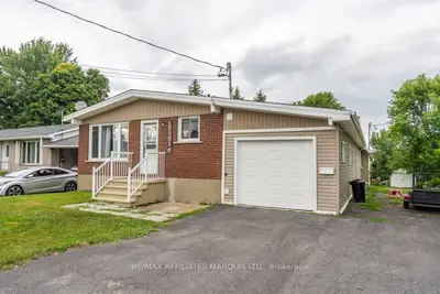 Detached in South Stormont