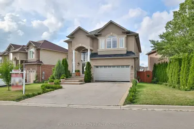 Detached in Hamilton