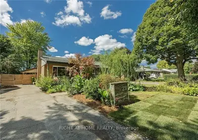 Detached in London East