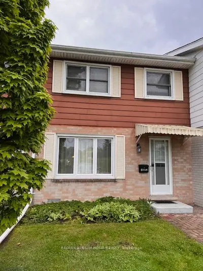 Condo Townhouse in Waterloo