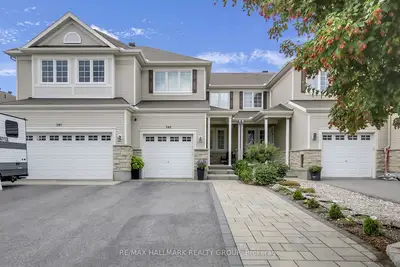Att/Row/Townhouse in Kanata