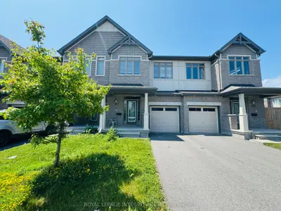 Att/Row/Townhouse in Kanata