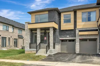 Att/Row/Townhouse in Brantford