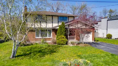 Detached in Fort Erie