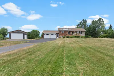 Detached in Greater Napanee