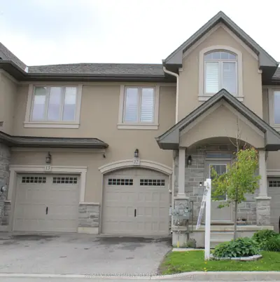Att/Row/Townhouse in Hamilton