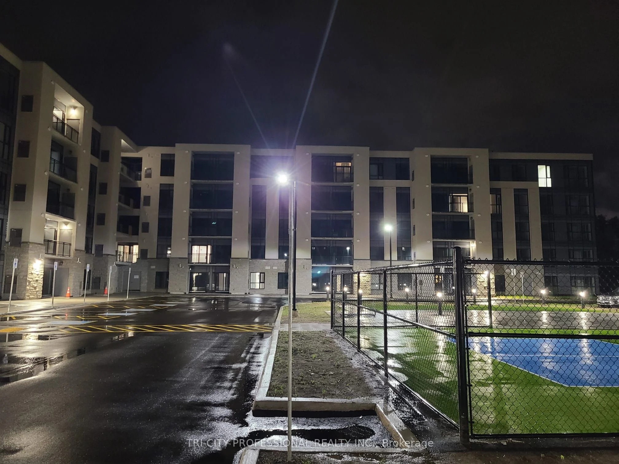 Condo Apartment in St. Catharines