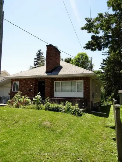 Detached in Cornwall