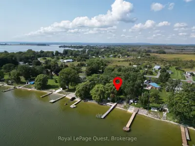 Detached in Prince Edward County
