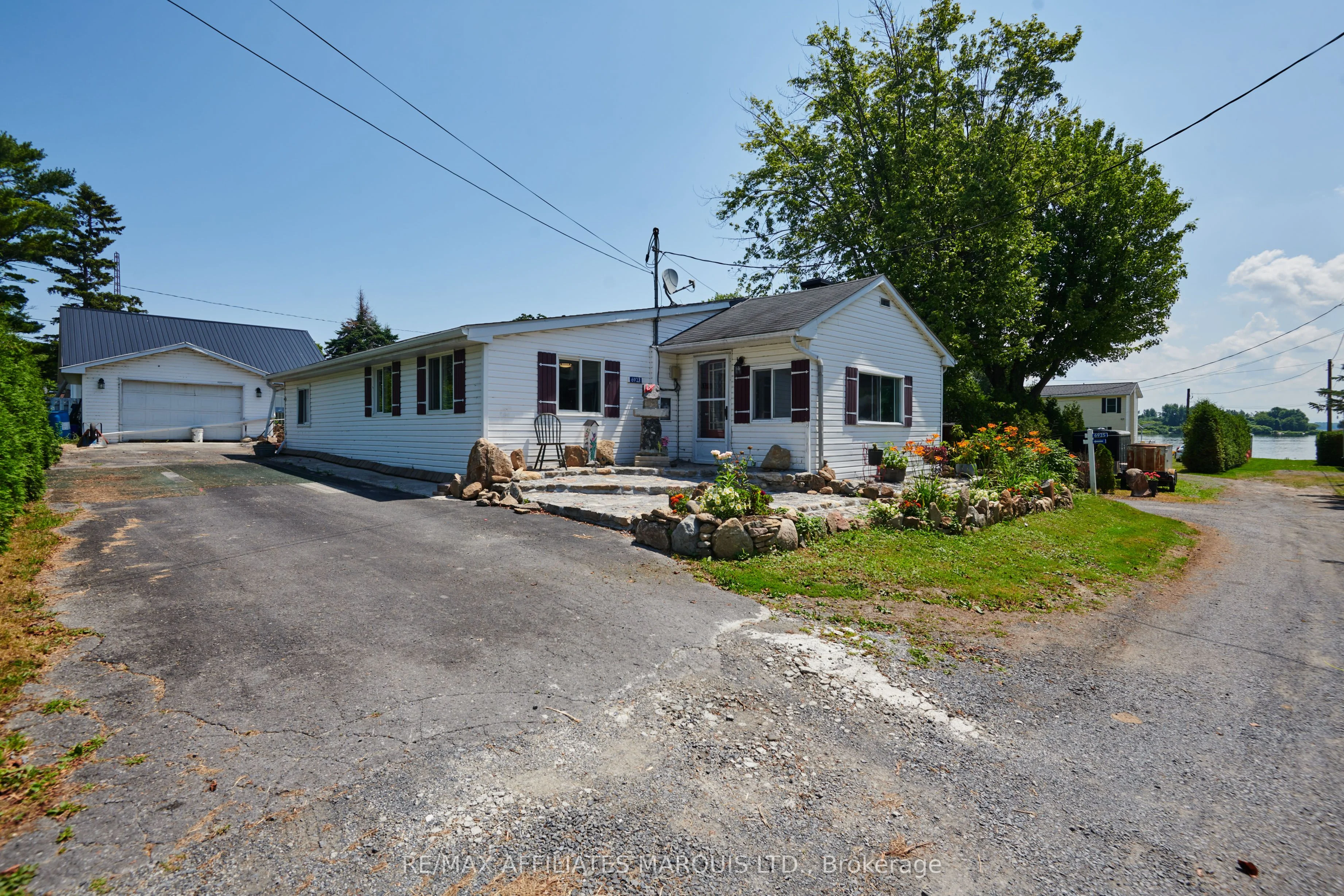 6923 Salem Lane, South Glengarry, ON K6H 5R5