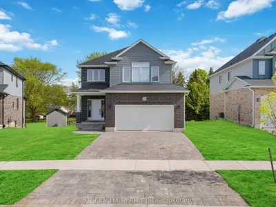 Detached in Middlesex Centre