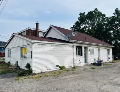 Duplex in Belleville