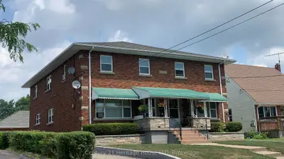 Fourplex in Welland