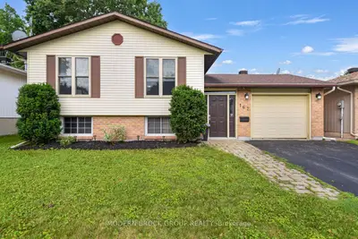 Detached in Brockville