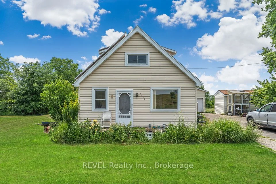 1032 Elm Street, Port Colborne, ON L3K 5C8