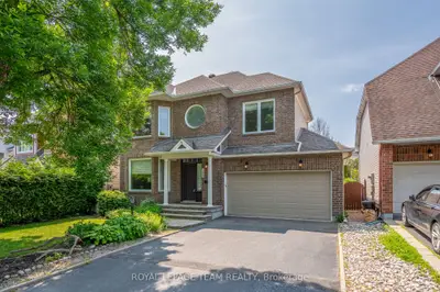 Detached in Barrhaven