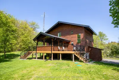 Detached in Bracebridge