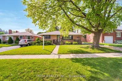 Detached in Guelph
