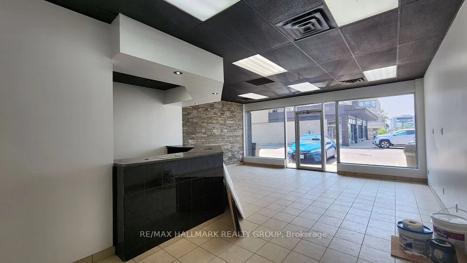1717 BANK Street 4, Hunt Club - South Keys and Area, ON K1V 7Z4
