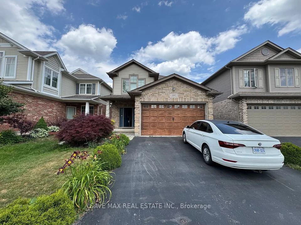 1882 CEDARHOLLOW Boulevard, London North, ON N5X 0C3