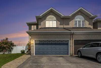 Att/Row/Townhouse in Arnprior