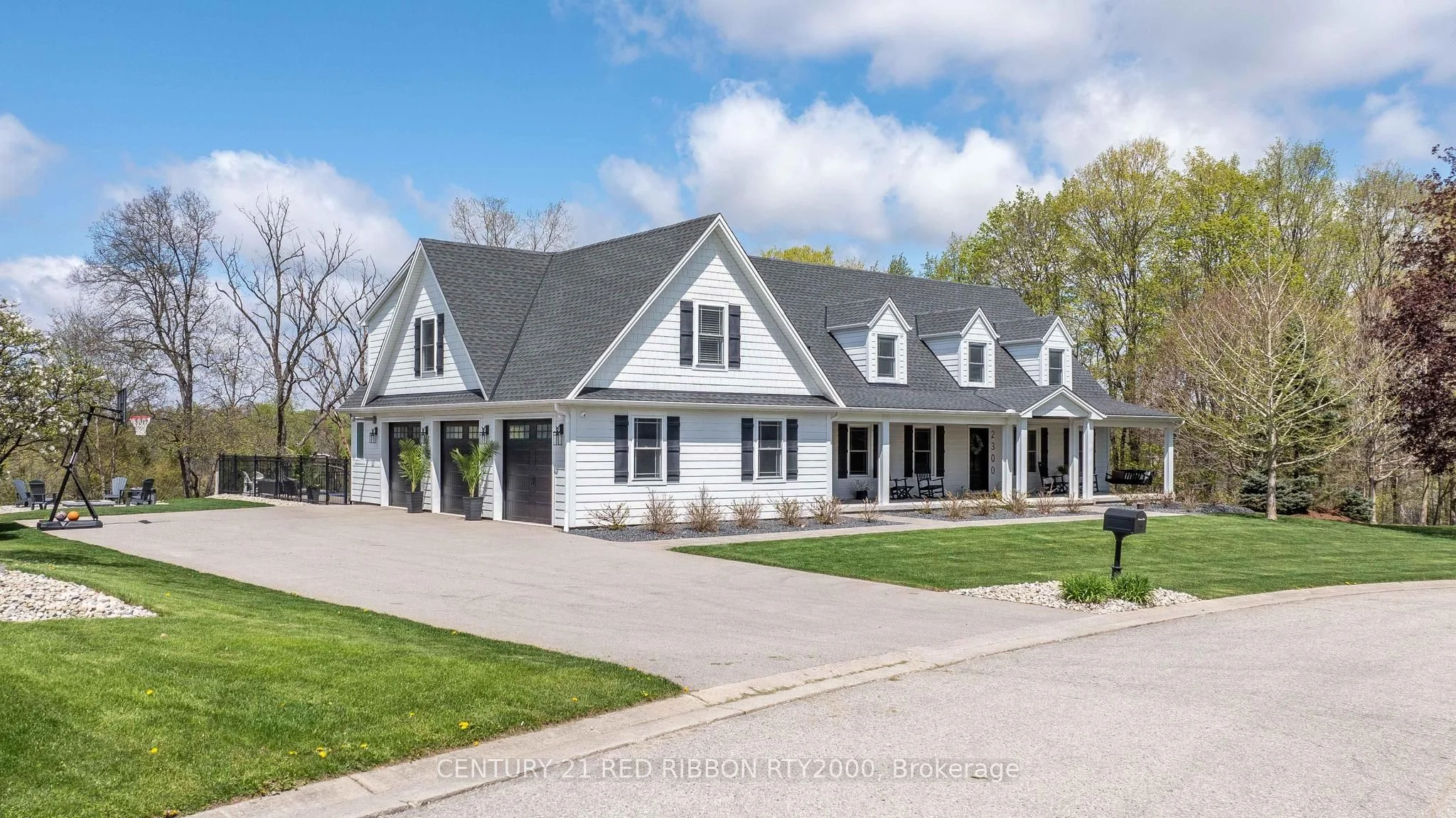 2300 Lime Kiln Drive, London South, On N6k 4p6