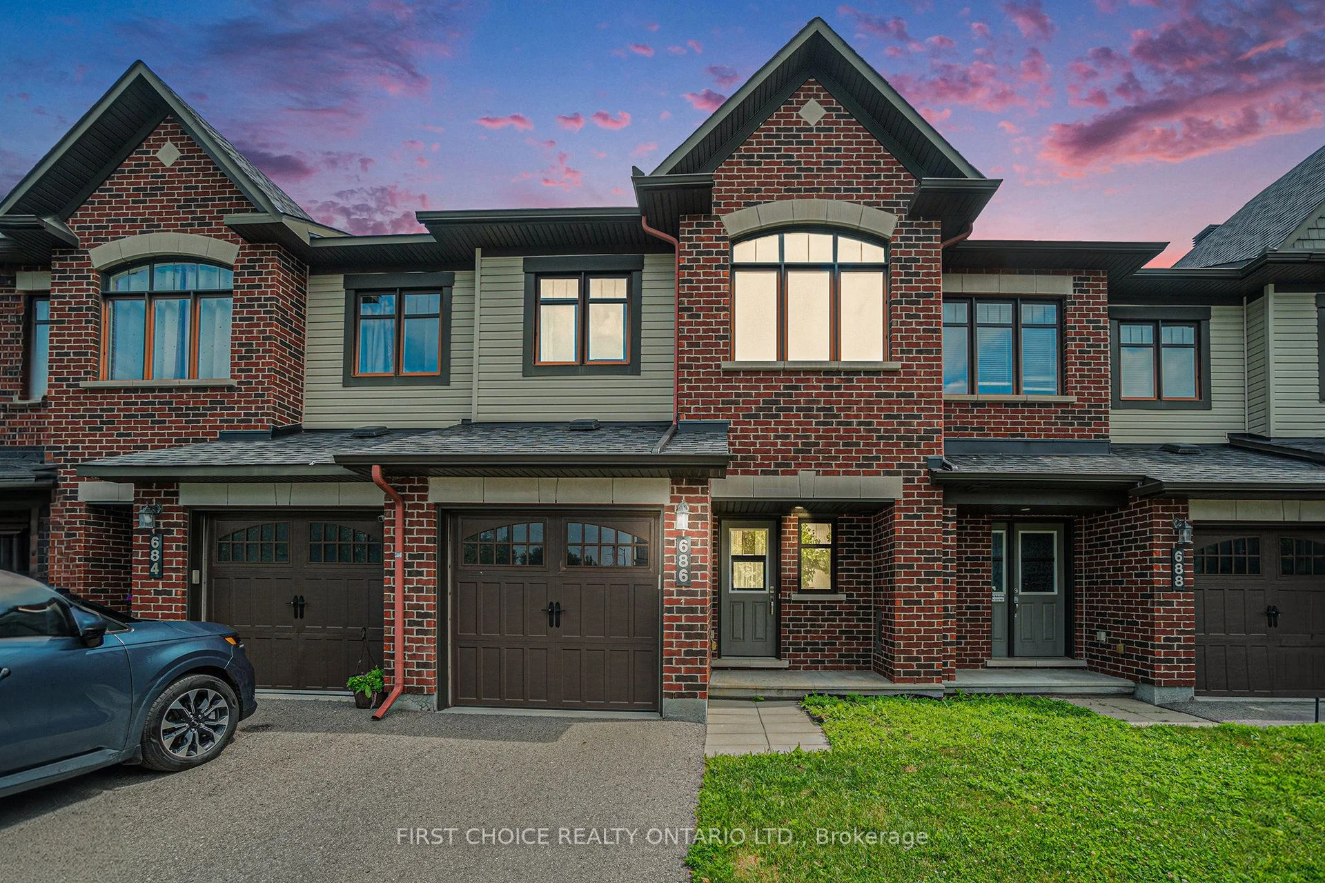 686 Trigoria Crescent, Orleans - Cumberland and Area, ON K4A 0T6