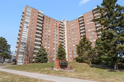 Condo Apartment in Beacon Hill North - South and Area