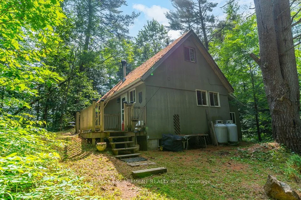 1083 Fairy Falls Road, Lake of Bays, ON P0B 1A0