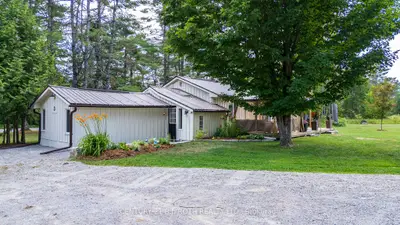 Detached in Kawartha Lakes