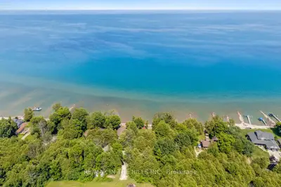 Detached in Meaford
