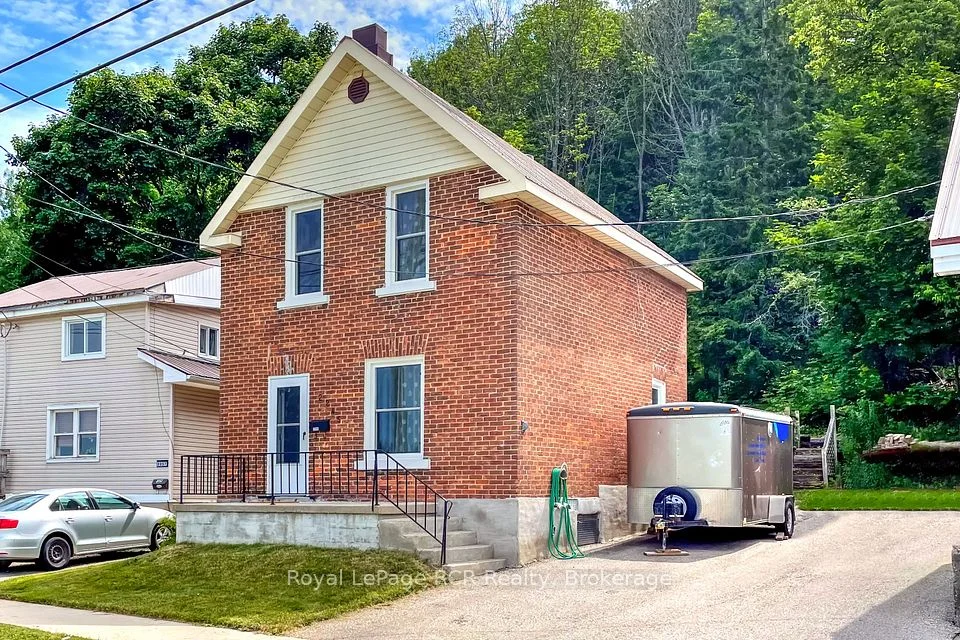 2245 3rd Avenue E, Owen Sound, ON N4K 2M5