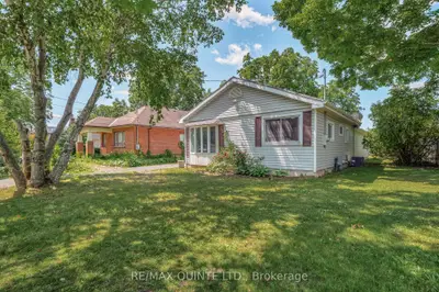 Detached in Belleville