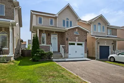 Detached in Kingston