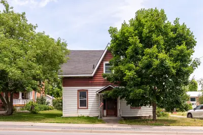 Detached in Greater Napanee