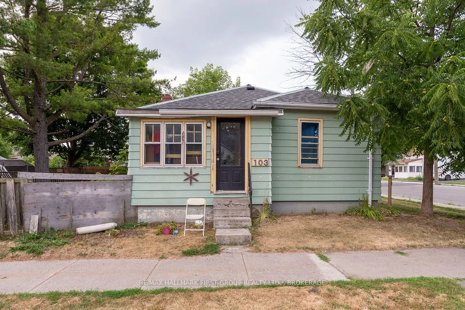 103 Centre Street, Deseronto, ON K0K 1X0